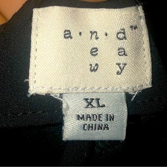 Womens shorts jumpsuit - Picture 4 of 4